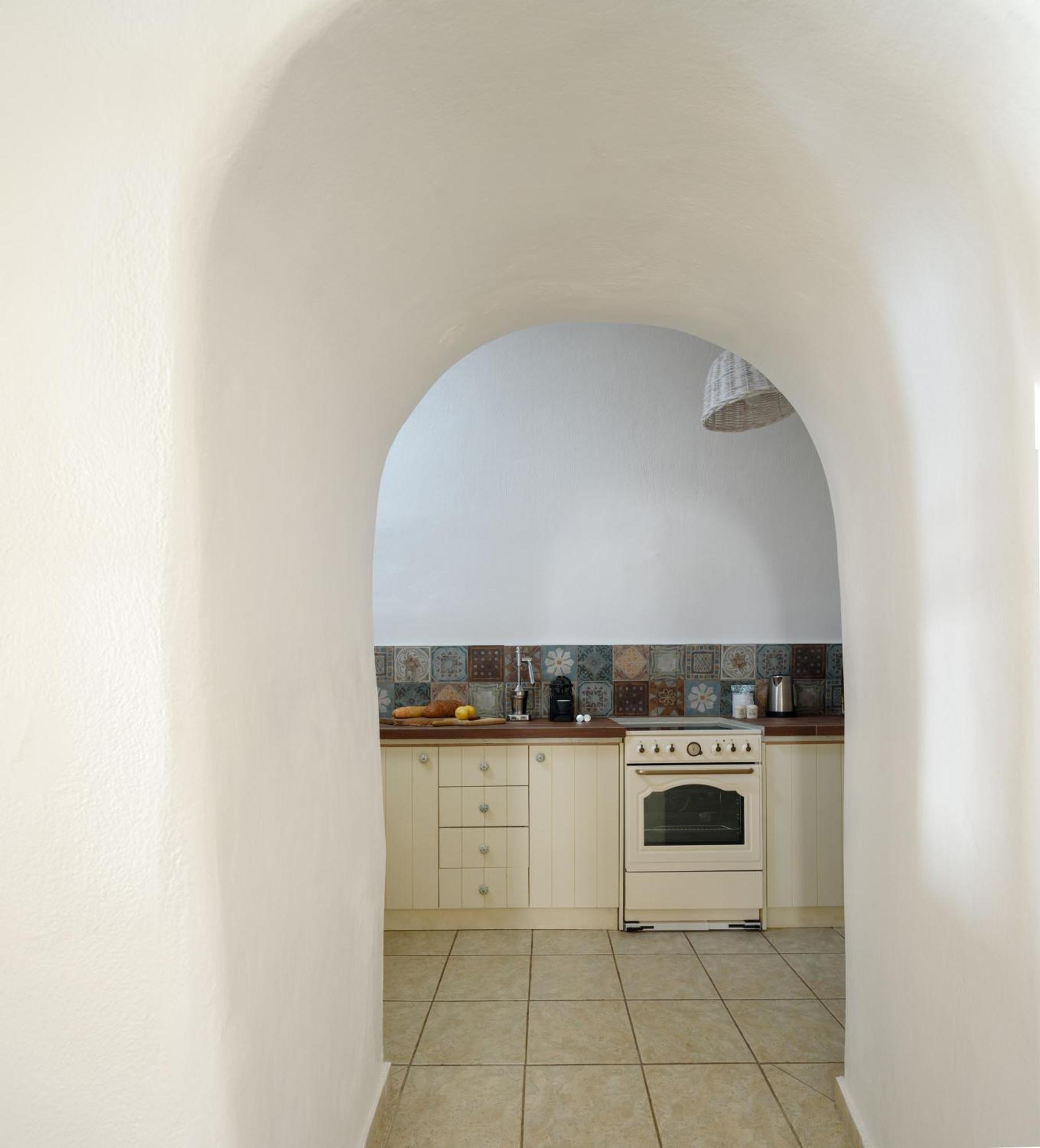 Revelis Villa & Canava Fira  Pokoj fotografie