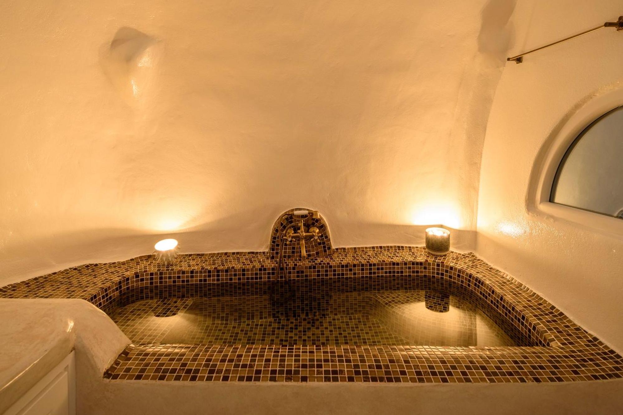 Revelis Villa & Canava Fira  Pokoj fotografie